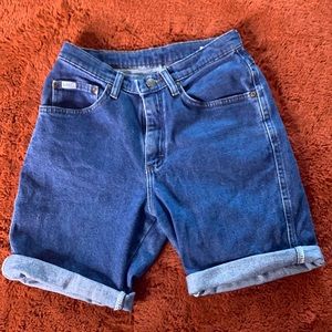 Vintage Lee high waisted denim mom shorts